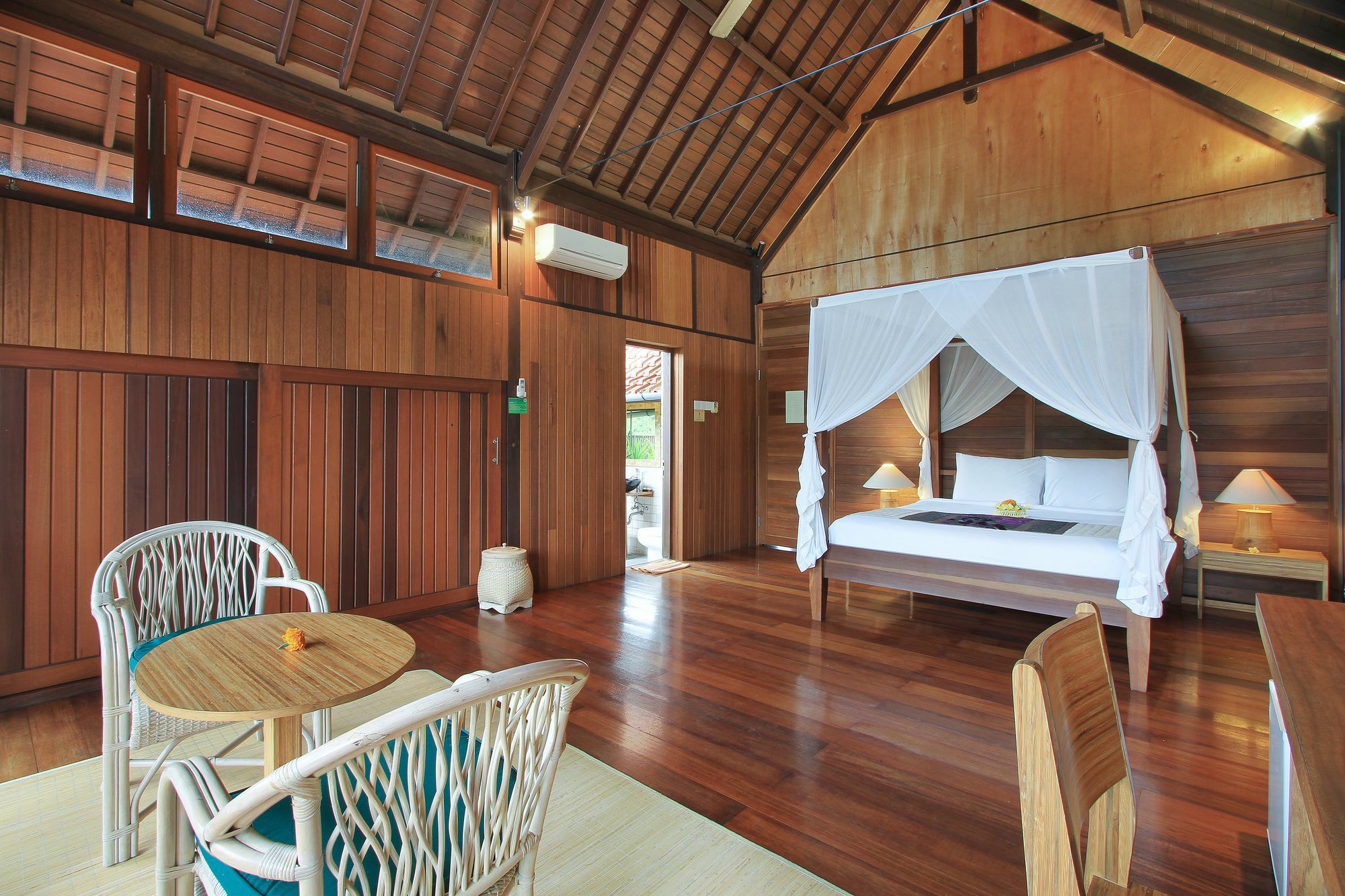 Sarin Ubud Suites By Pramana Villas Экстерьер фото
