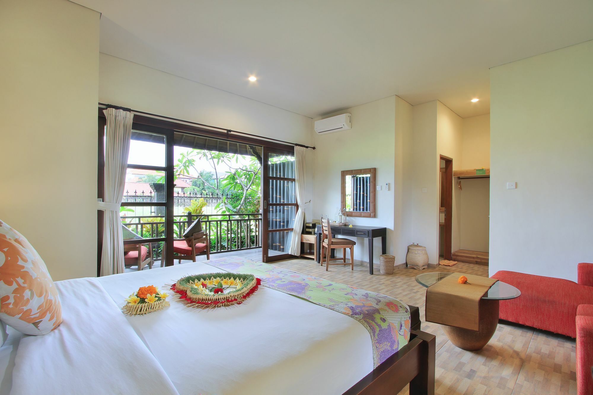Sarin Ubud Suites By Pramana Villas Экстерьер фото